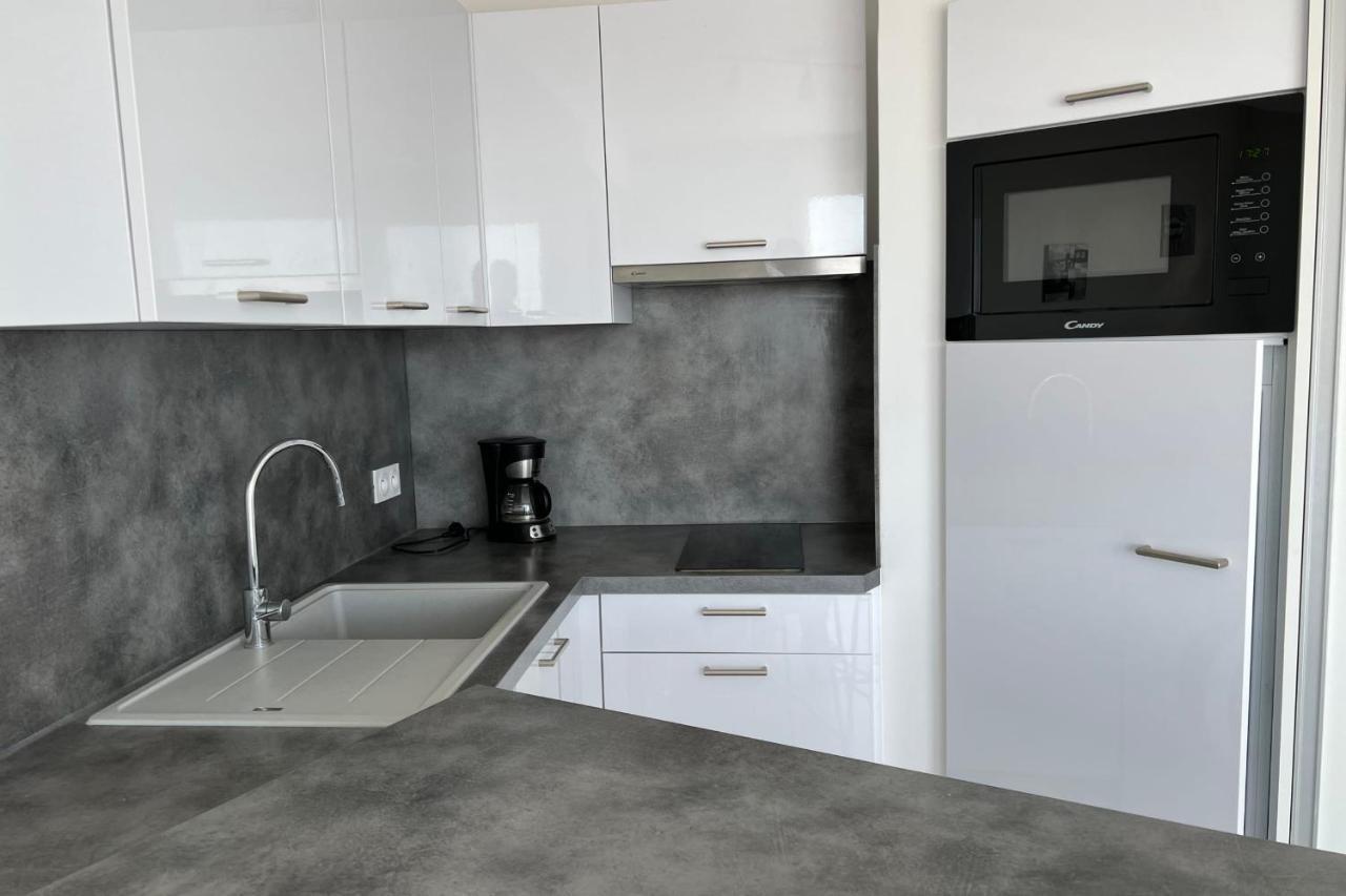 Les Pieds Dans Le Sable Appartement Vue Mer 1 Chambre 1 Cabine Le Grau-du-Roi Exteriér fotografie